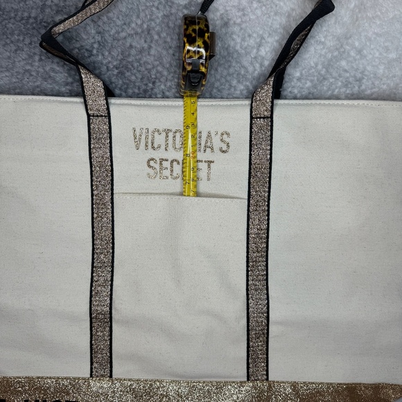 Victoria's Secret Tote Bag - Picture 4 of 7